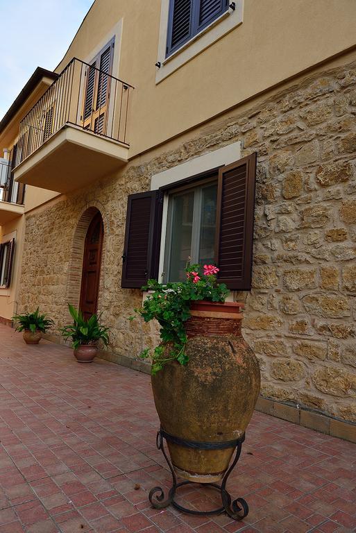 Il Triclinio B&B Πιάτσα Αρμερίνα Εξωτερικό φωτογραφία