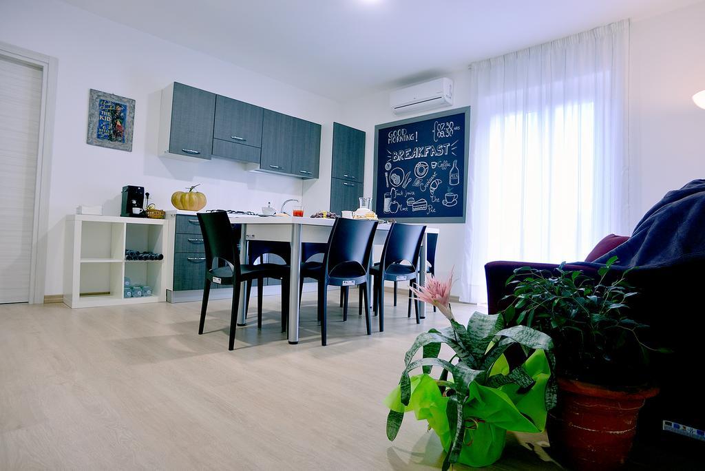 Il Triclinio B&B Πιάτσα Αρμερίνα Εξωτερικό φωτογραφία