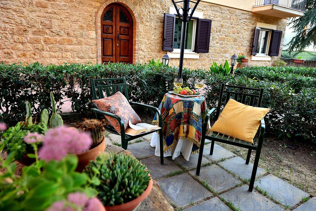 Il Triclinio B&B Πιάτσα Αρμερίνα Εξωτερικό φωτογραφία