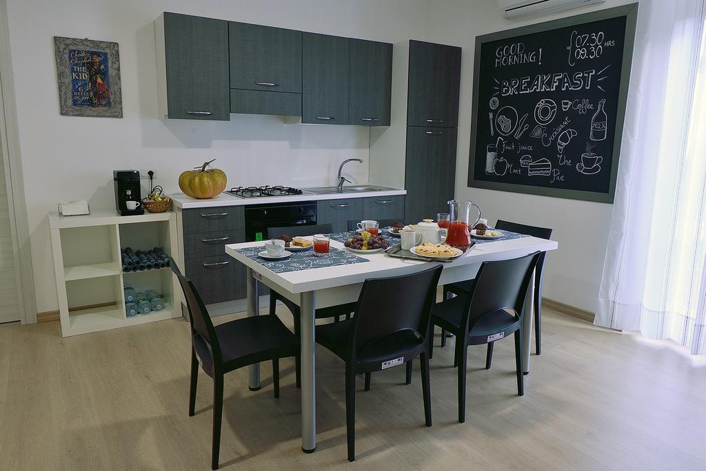 Il Triclinio B&B Πιάτσα Αρμερίνα Εξωτερικό φωτογραφία