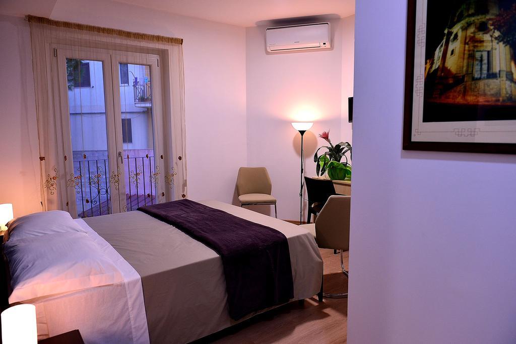 Il Triclinio B&B Πιάτσα Αρμερίνα Εξωτερικό φωτογραφία